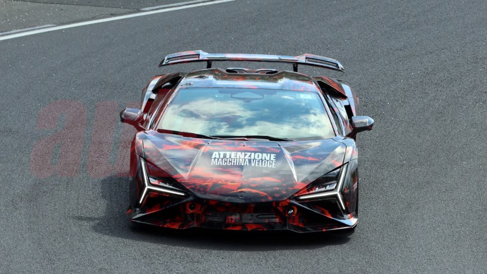 2027 Lamborghini Revuelto SV